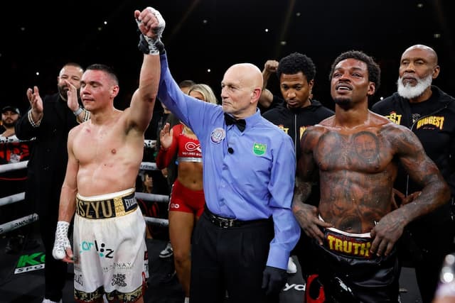 蔡俊（Tim Tszyu）一致判定击败斯宾塞，拿下悉尼焦点战